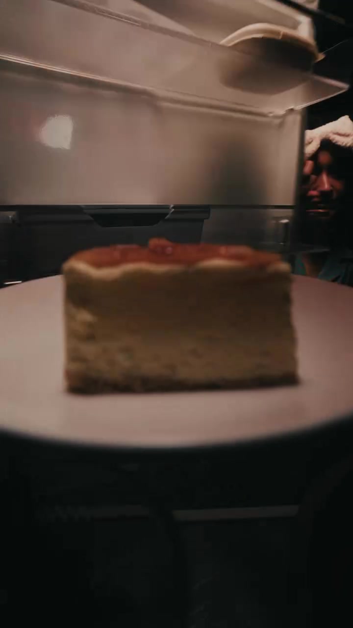 Arome Bakery — Eatizen members enjoy 10% off three new caramel custard cheesecake flavors.