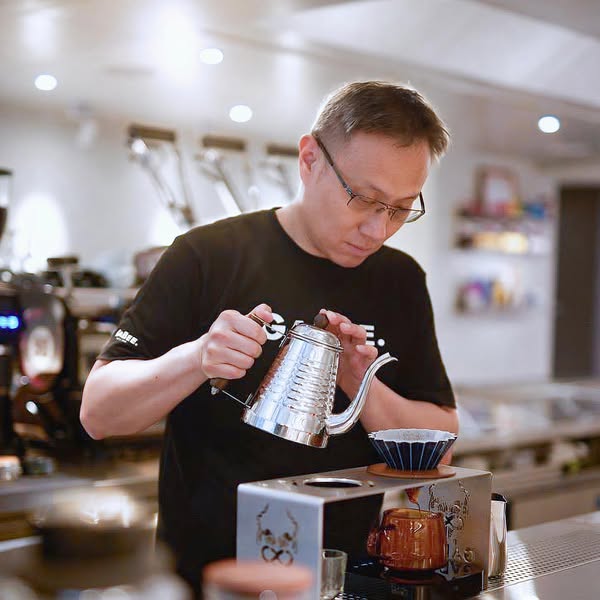 agnes b: Workshop participants receive two complimentary drip bag specialty coffee packs