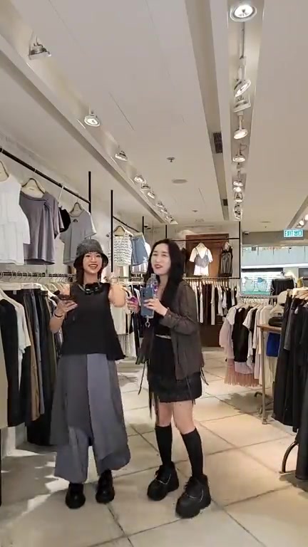 rococo — Live stream exclusive deals on new autumn collection preview.