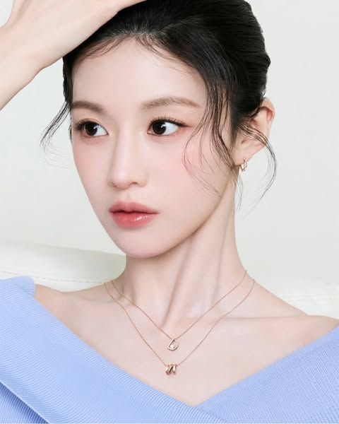 didier dubot: Spend HK$2000 for 10% off or HK$4000 for 20% off full-price items