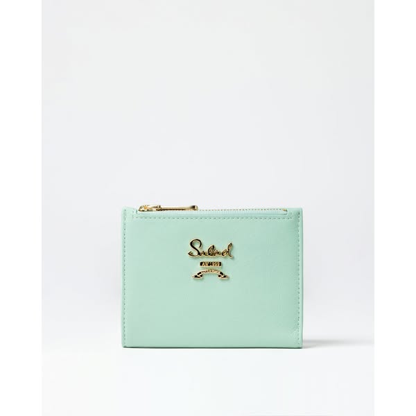 Buy 2 items at 68% off plus extra 9% off with code, free gift over HK$1,000.