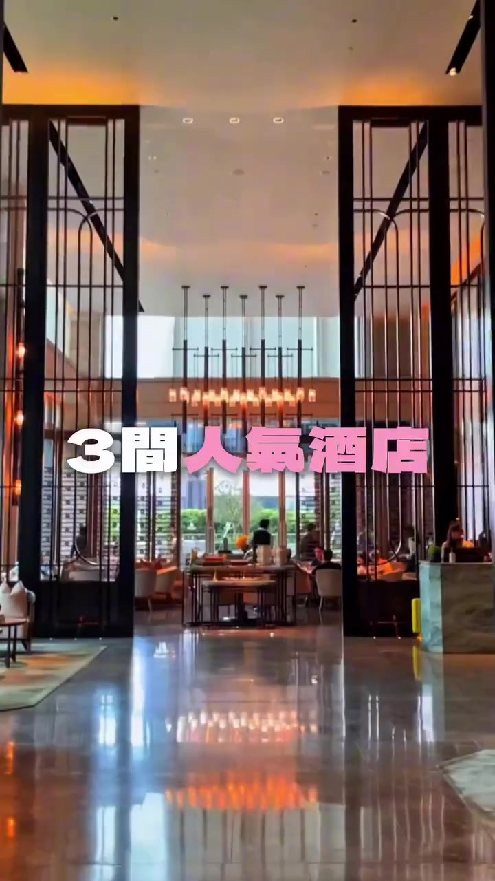 Hotel packages w/ breakfast & theme park tickets from HK$250, up to 68% off.