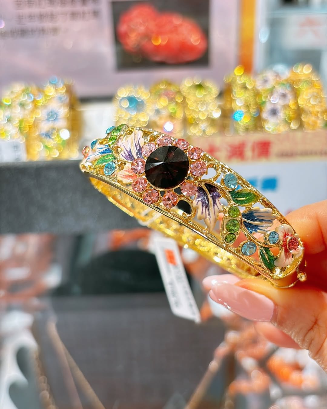 Yue Hwa: Enamel bracelets on sale from HK$190 to HK$120 per piece during May festival…