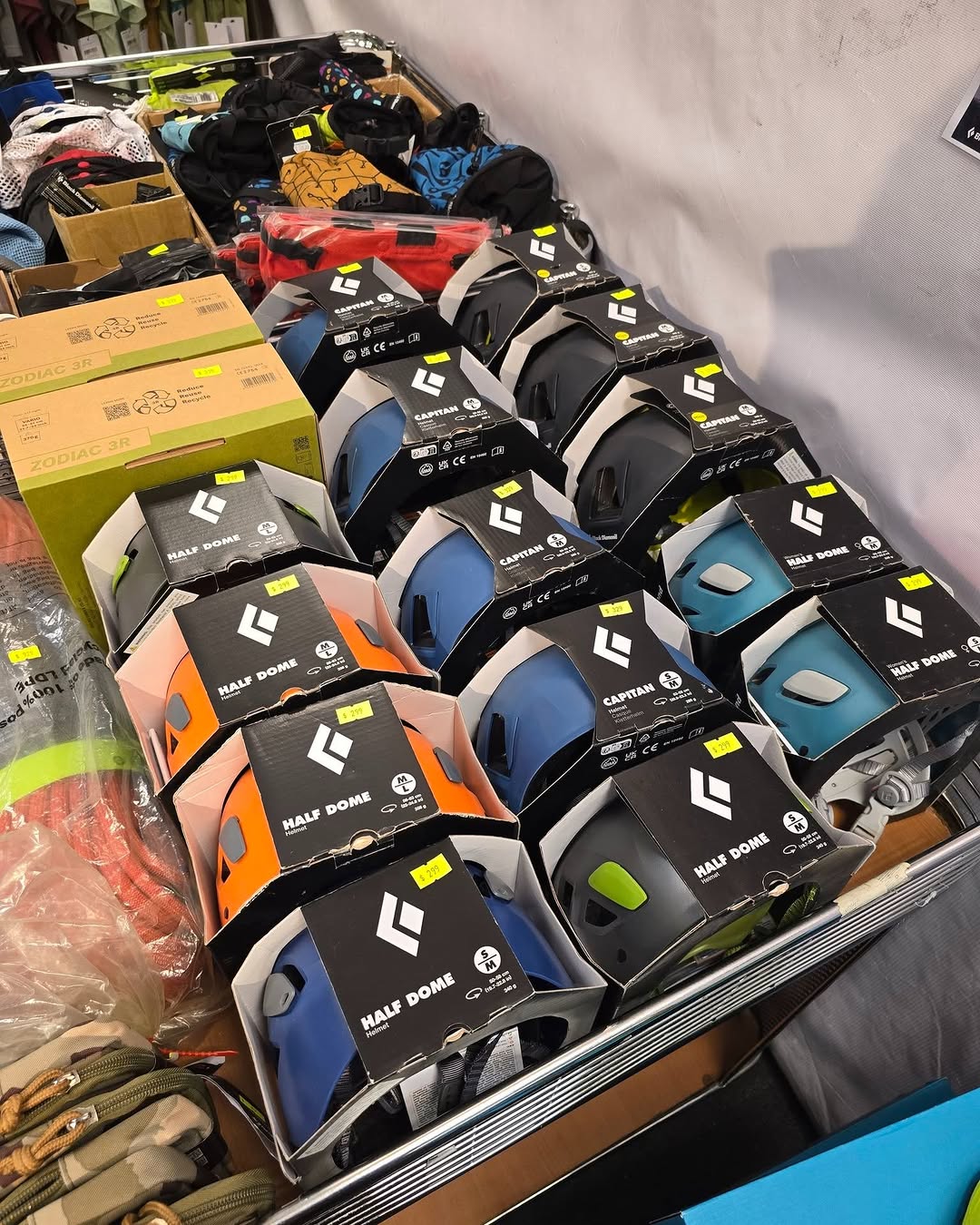 Harbour City Bazaar — Black Diamond outdoor gear sale with up to 70% off, plus tiered spending rewards with free gifts up to HK$4,056 value.