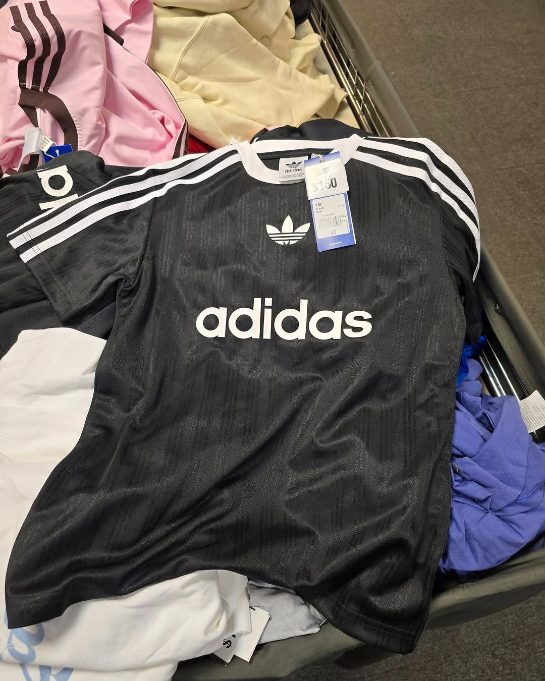 Harbour City Bazaar — Sportswear mega sale with items from 80% to selected brands. Buy 2 items for additional 10% off, buy 3 for additional 80% off.