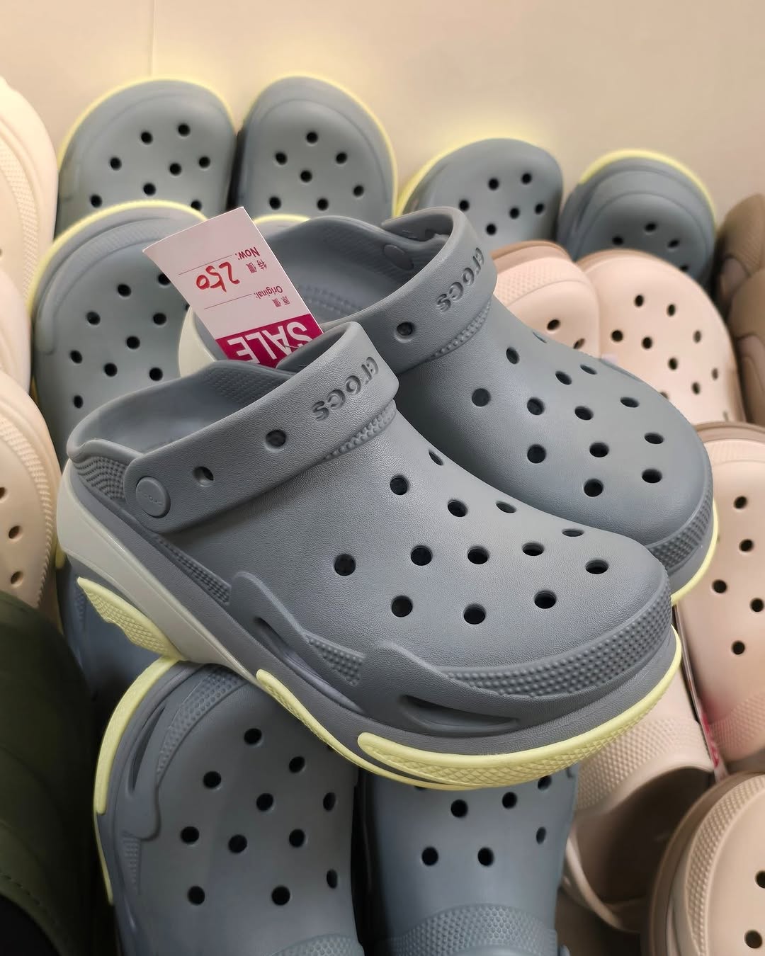 Harbour City Bazaar — Spend HK$500 on Crocs, Teva, or Rockport shoes to get HK$50 off. Plus earn rewards stamps for HK$100 spent.