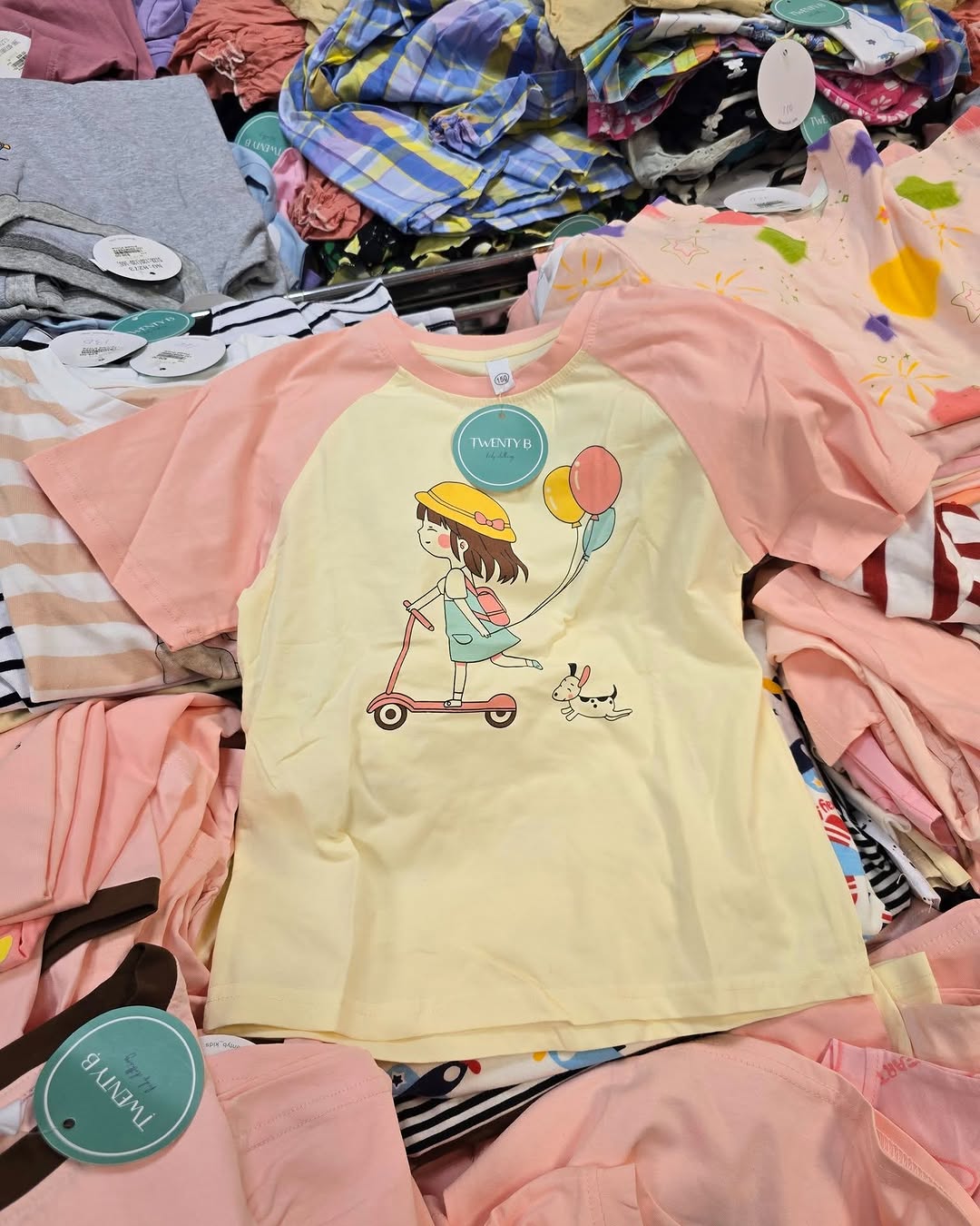 Harbour City Bazaar — Marathon sportswear mega sale with kids' clothing from HK$29/piece and selected summer items HK$49-99. Spend HK$100 to earn stamps for free DALLOYAU soft serve ice cream.