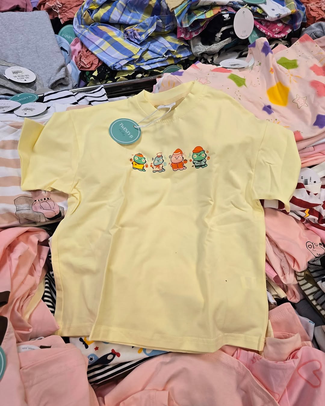 Harbour City Bazaar — Marathon sportswear mega sale with kids' clothing from HK$29/piece and selected summer items HK$49-99. Spend HK$100 to earn stamps for free DALLOYAU soft serve ice cream.