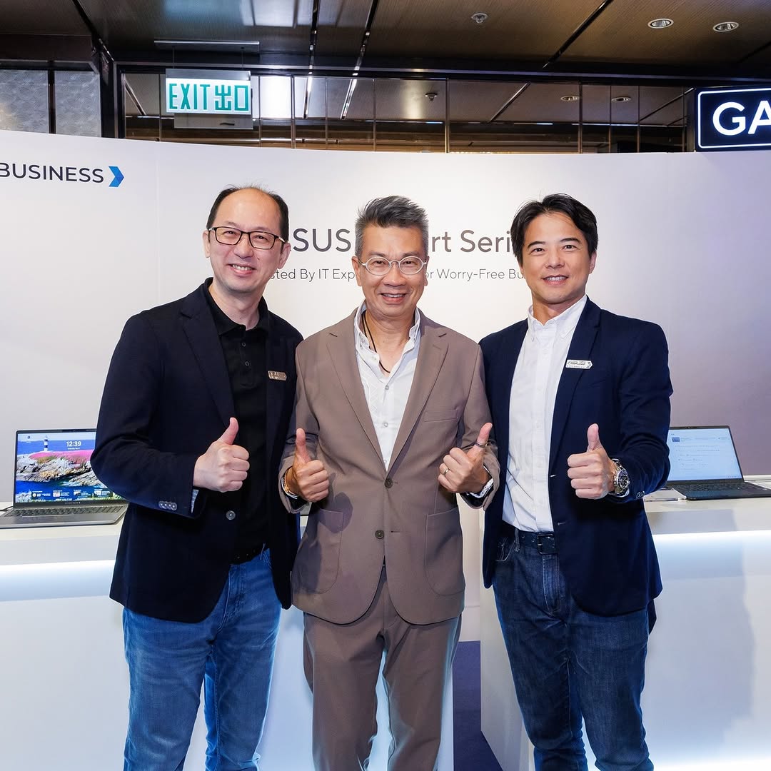 CSL — Purchase ASUS ExpertBook Ultra and receive free ASUS ZenWifi BD4 (HK$1,099) and Now TV 2026 Football Pass (HK$980). Existing customers get 18% off.