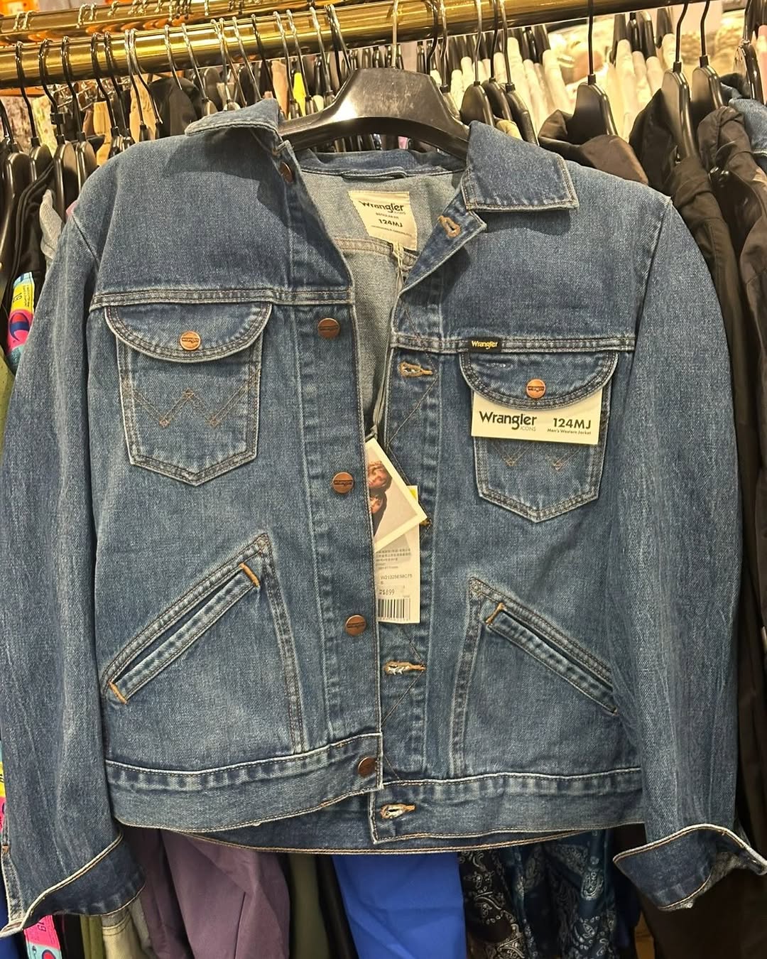Bazaar (Times Square) — Warehouse sale featuring discounted footwear and apparel from multiple brands, with prices from HK$89 to HK$299.