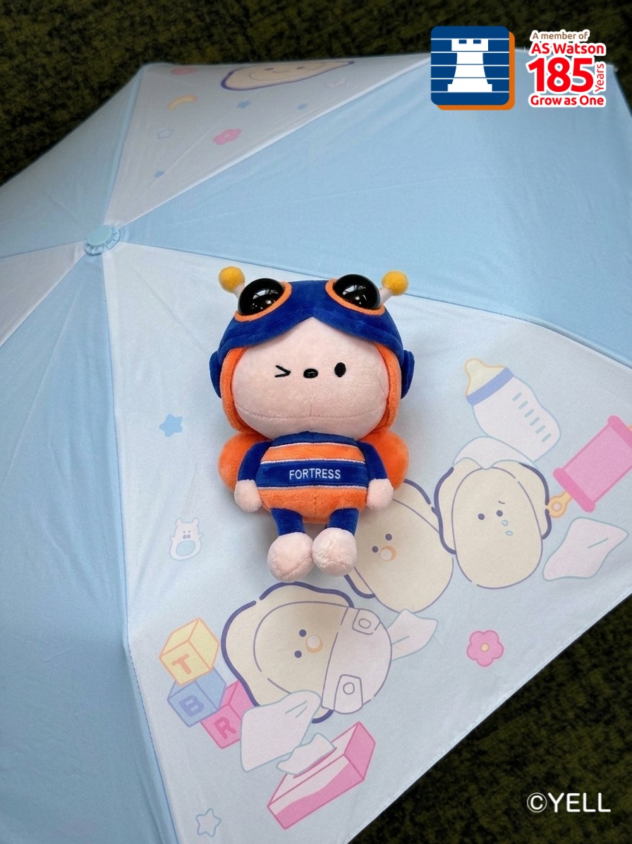 Fortress — Earn electronic stamps with HK$50 spend at partner stores. Collect 5 stamps to redeem limited-edition Oyster BB merchandise at discounted prices. MoneyBack members get plush keychains blind box set at HK$99.