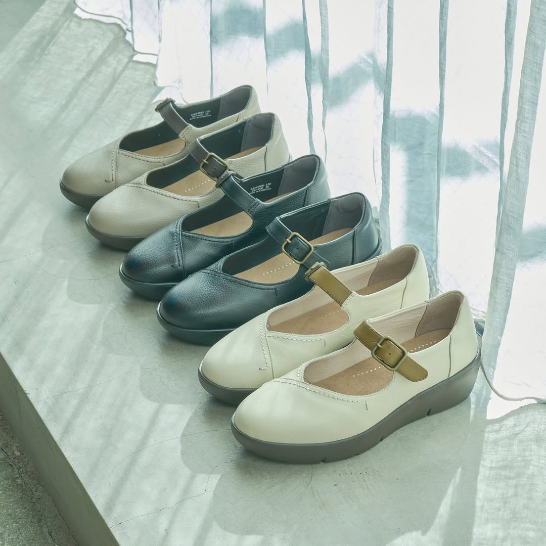 Yue Hwa: Achilles Sorbo women's shoes reduced from HK$1,900 to HK$1,520 per pair (20%…