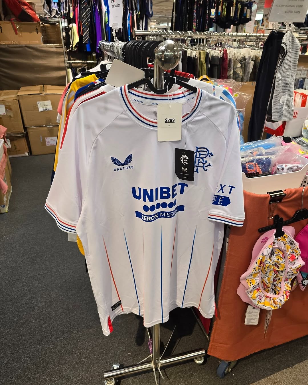 Harbour City Bazaar — Fashion and lifestyle fair with tiered discounts on selected apparel: 10% off 1 item, 20% off 2+ items on swimwear, sportswear, and shoes. Fixed prices on branded items from HK$135–HK$449.