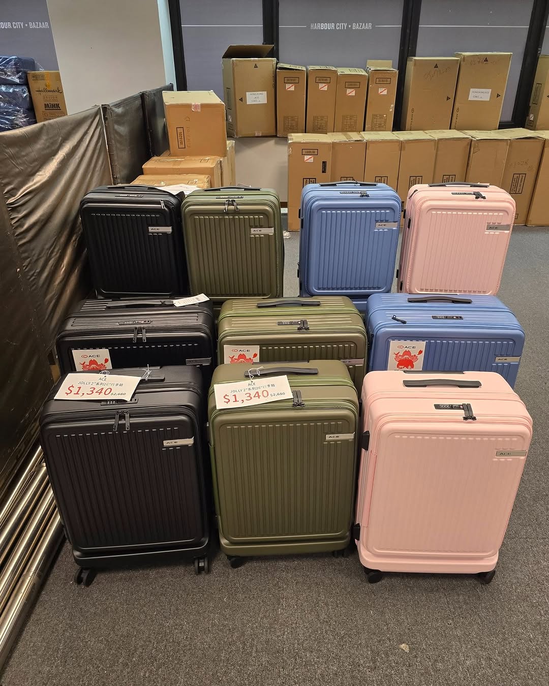 多個名牌時裝、鞋履、配飾及旅行用品限時優惠，折扣低至二折。