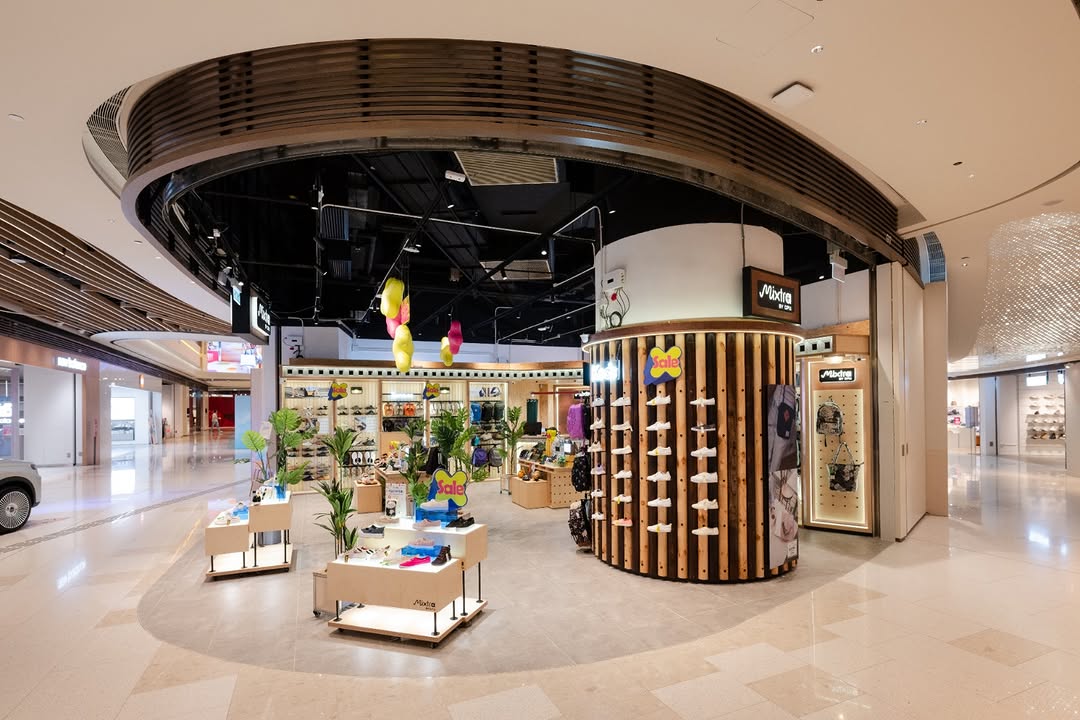 C.P.U. — Opening special: Free gifts with purchases from multiple brands. Herschel free pouch w/ HK$800 spend, JanSport 10% off w/ social follow, Keds free bag w/ HK$400 spend, CEGERO free hat w/ HK$400 spend, Rubber Soul free socks w/ HK$300 spend.