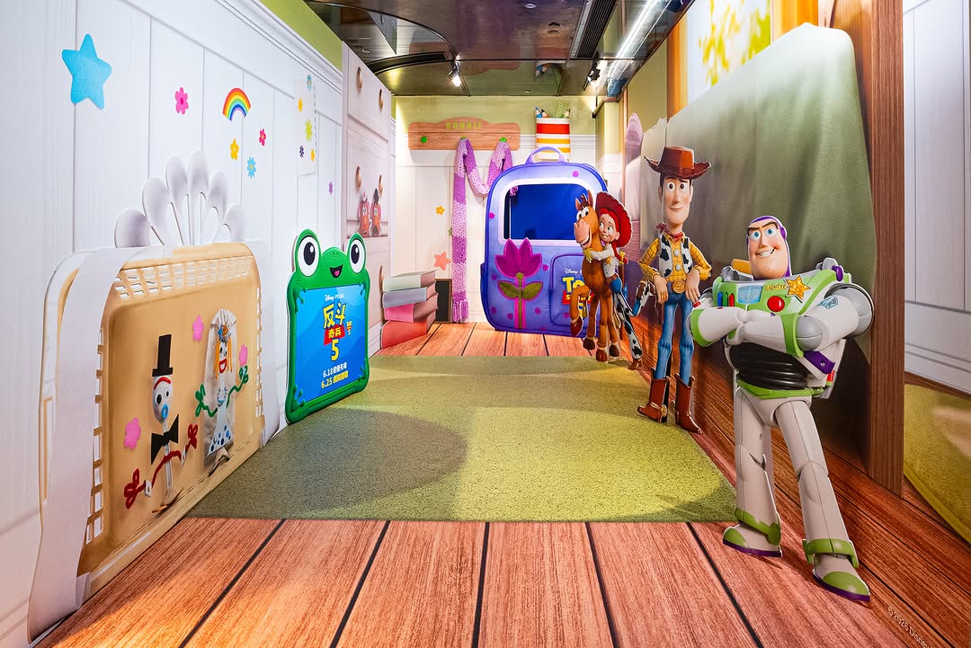 Emperor Cinemas — Visit Emperor Cinemas' themed Toy Story 5 experience with photo opportunities. Redeem movie gifts and Disney+ subscriber exclusive rewards.