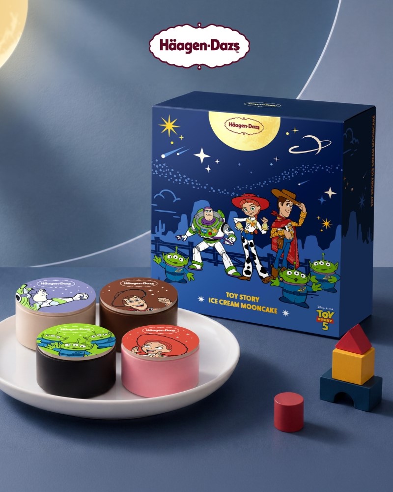 Buy Toy Story ice cream mooncakes and receive a limited-edition Toy Story blind box figure randomly. Special member pricing available.