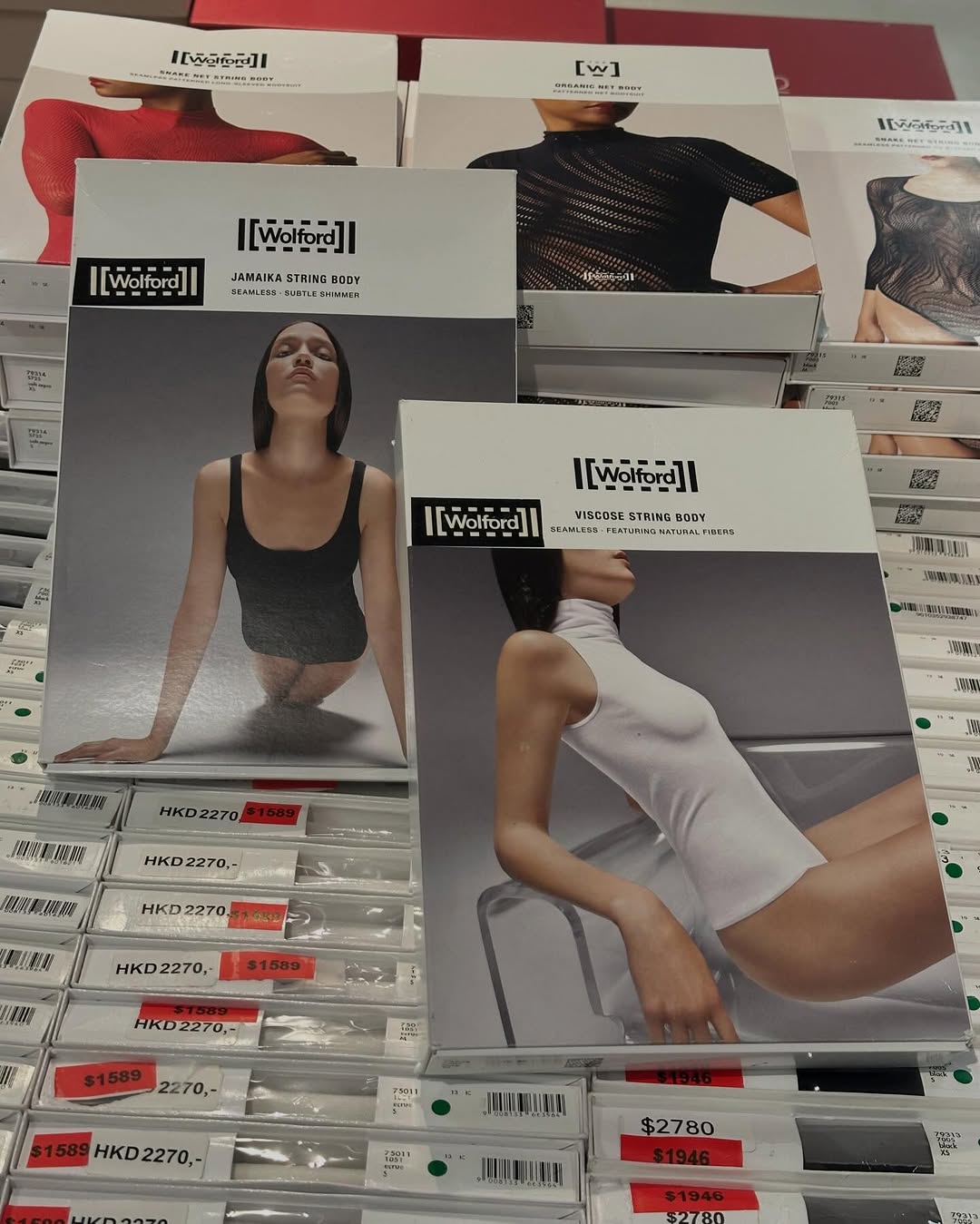 Times Square Bazaar — LANVIN and Wolford warehouse sale with up to 85% off clothing, shoes, hosiery and intimates. Stockings from HK$150 per pair.