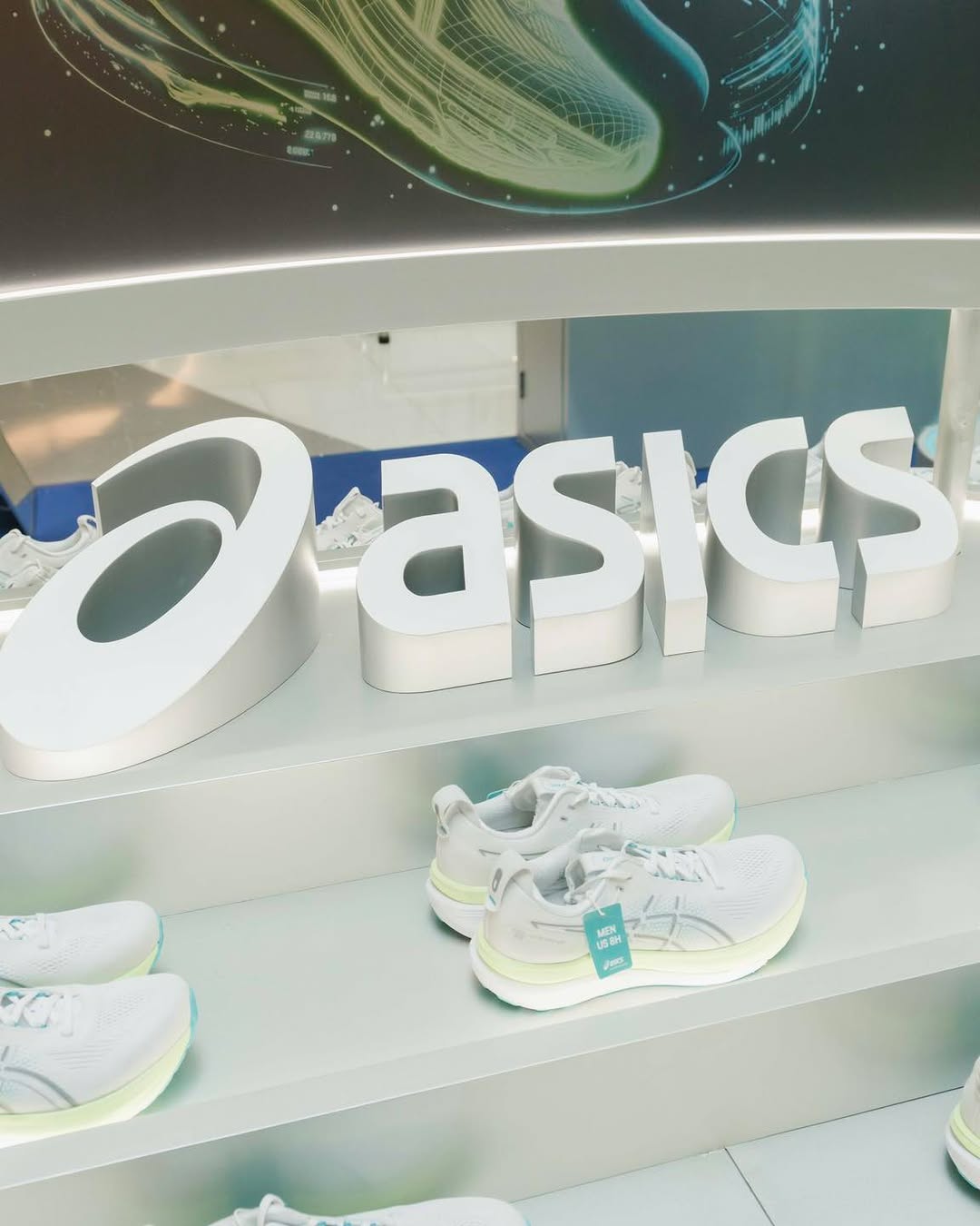 apm — Visit ASICS pop-up at apm for 3D foot analysis, personality test, and chance to win new shoes or prizes by trying GEL-KAYANO 33.
