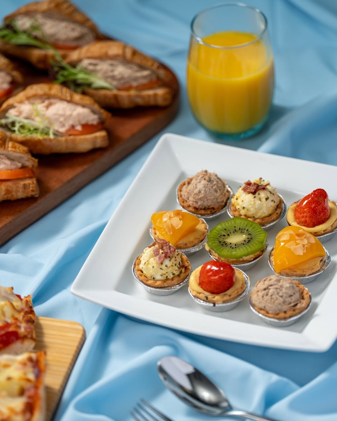 delifrance: Cuisine Rewards members get 20% off catering pre-orders for boat parties