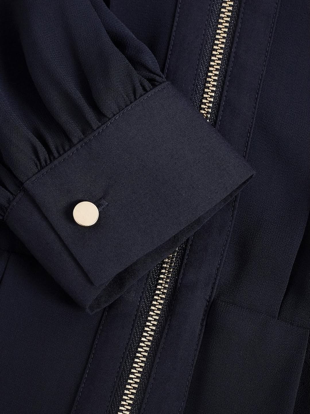 Phase Eight — Free Hong Kong shipping on orders over HKD$2000.