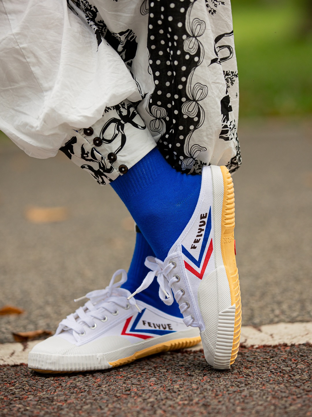 dafu — Free local shipping on Coral White Slippers purchase at HKD $379.