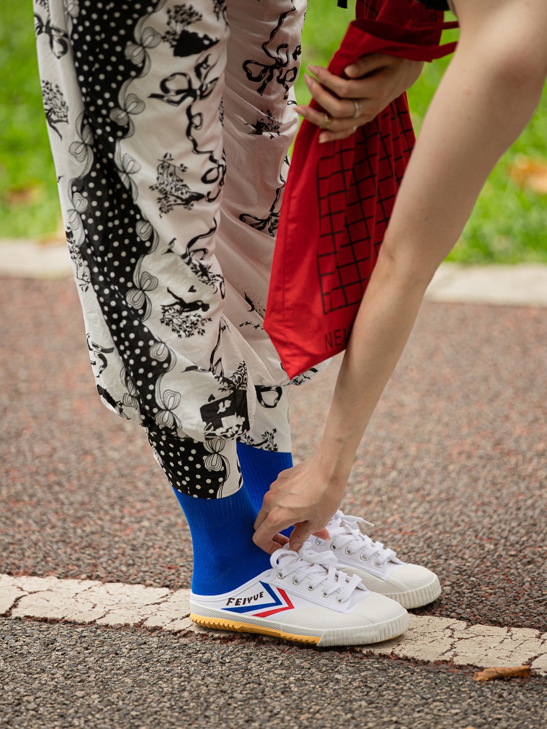 dafu — Free local shipping on Coral White Slippers purchase at HKD $379.