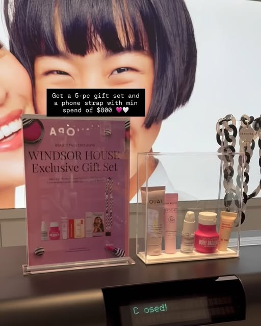 sephora — Spend HK$300 for free icepop or HK$800 for 5-piece gift set + phone strap worth HK$298.