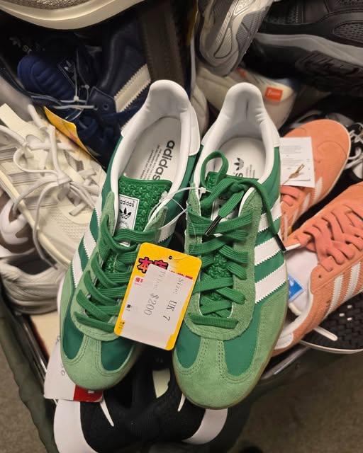 馬拉松便服及運動名牌開倉，低至2折。精選Nike、Adidas等品牌，買2件額外9折，買3件額外8折。