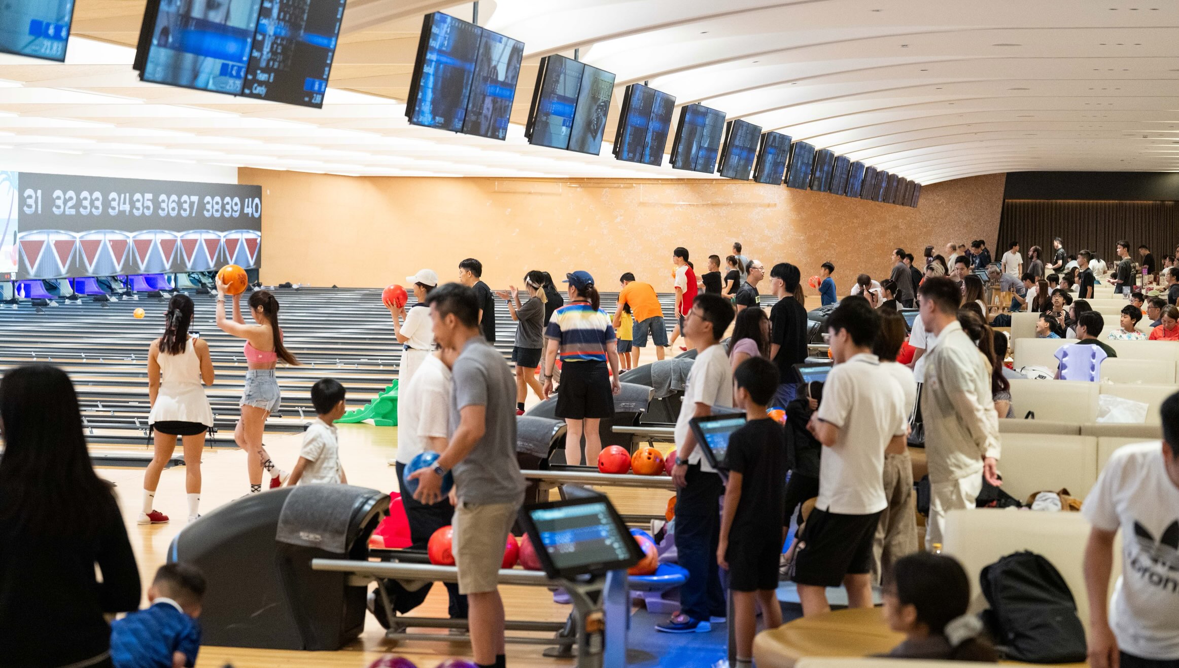 kai tak mall — Multiple July promotions for members: HK$30 dining voucher w/ HK$300 spend, free LocoBike pass for new members, free parking w/ HK$100 spend, and partner merchant discounts w/ event tickets.