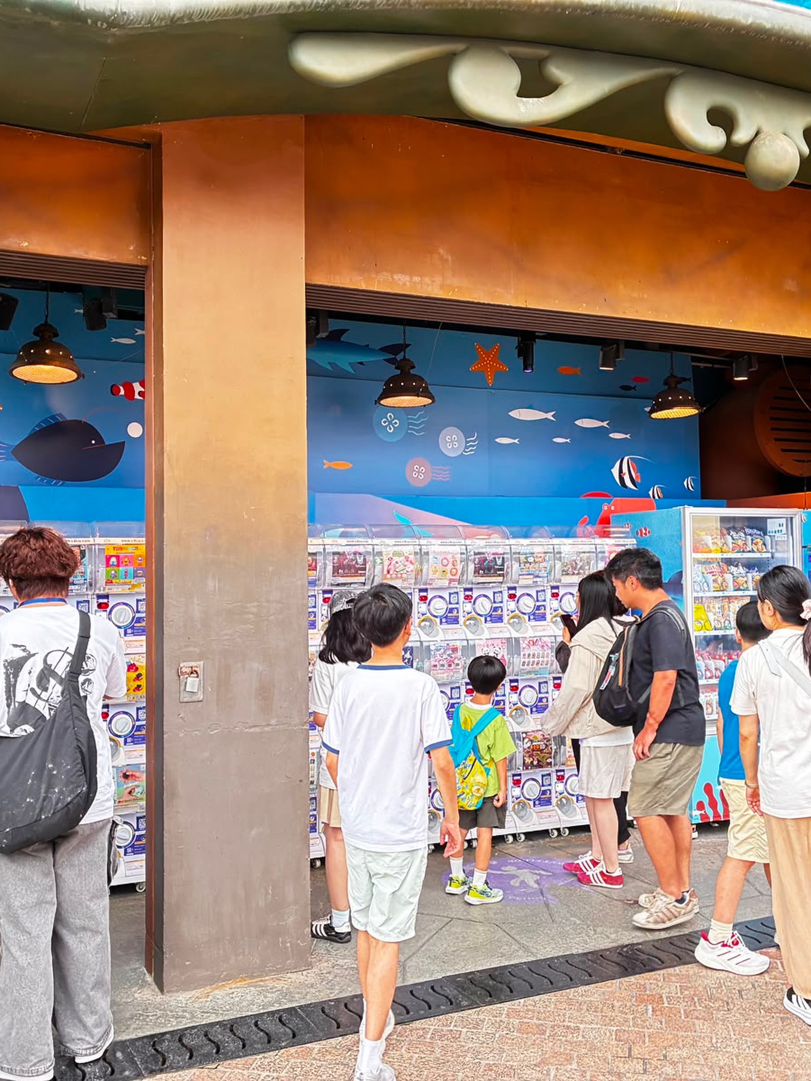 lbuy — First app users get HK$20 off. Earn 1 free spin per 10 spins. Collect LDollar points with unlimited cashback.