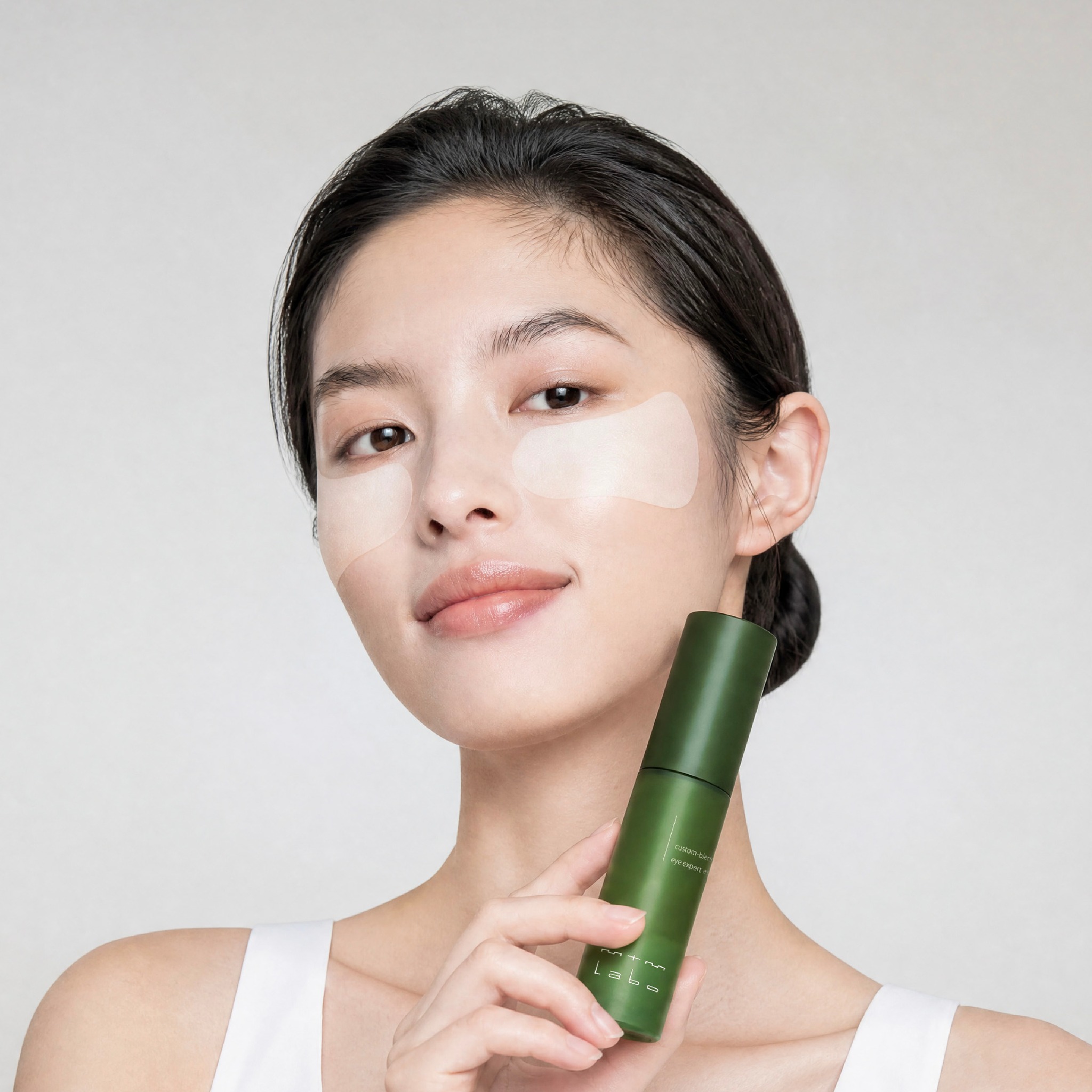 購買2件眼部修護產品即享8折優惠。預約免費一對一肌膚評測。