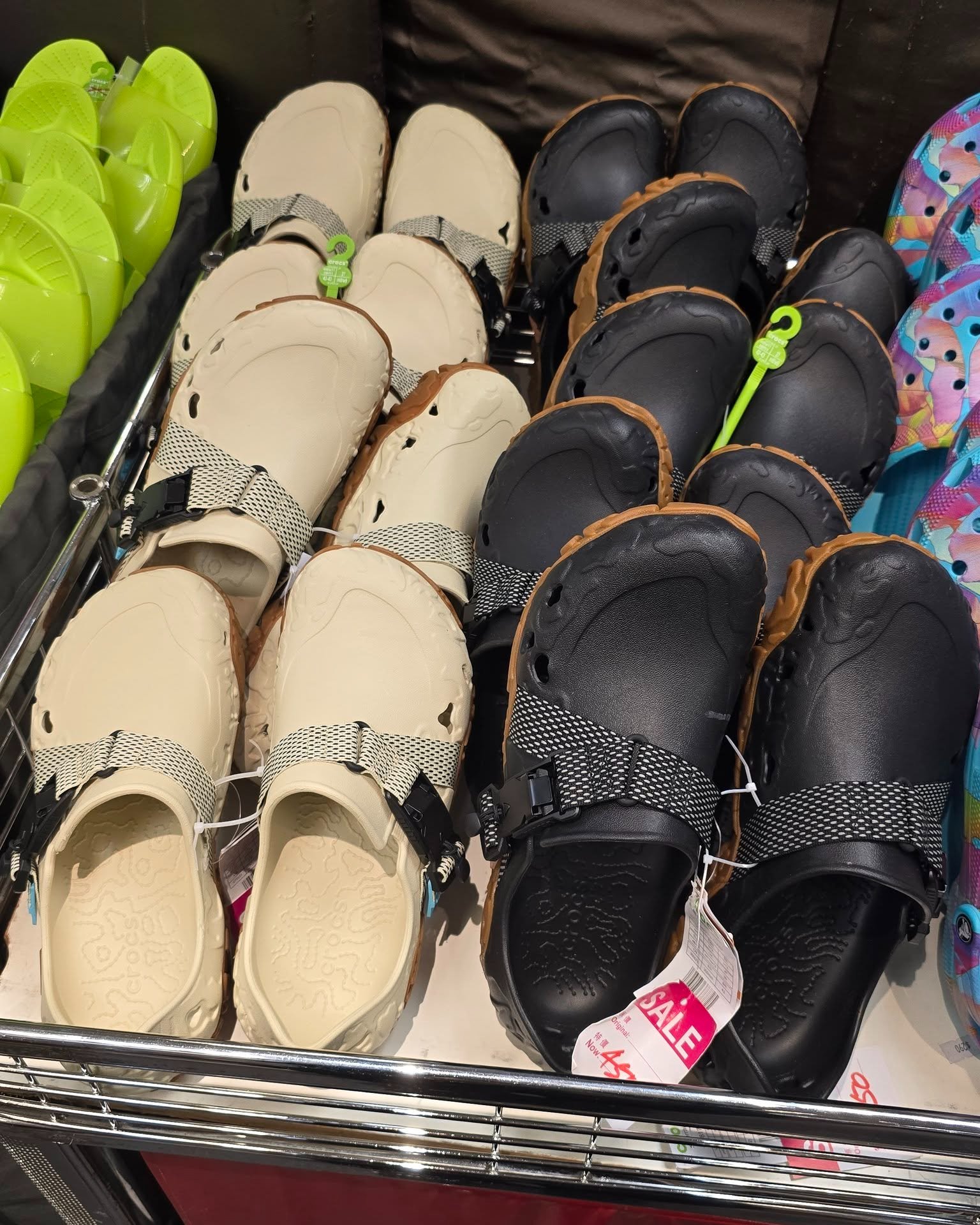 Harbour City Bazaar — Spend HK$500 or more on Crocs, Teva, or Rockport footwear and save HK$50.