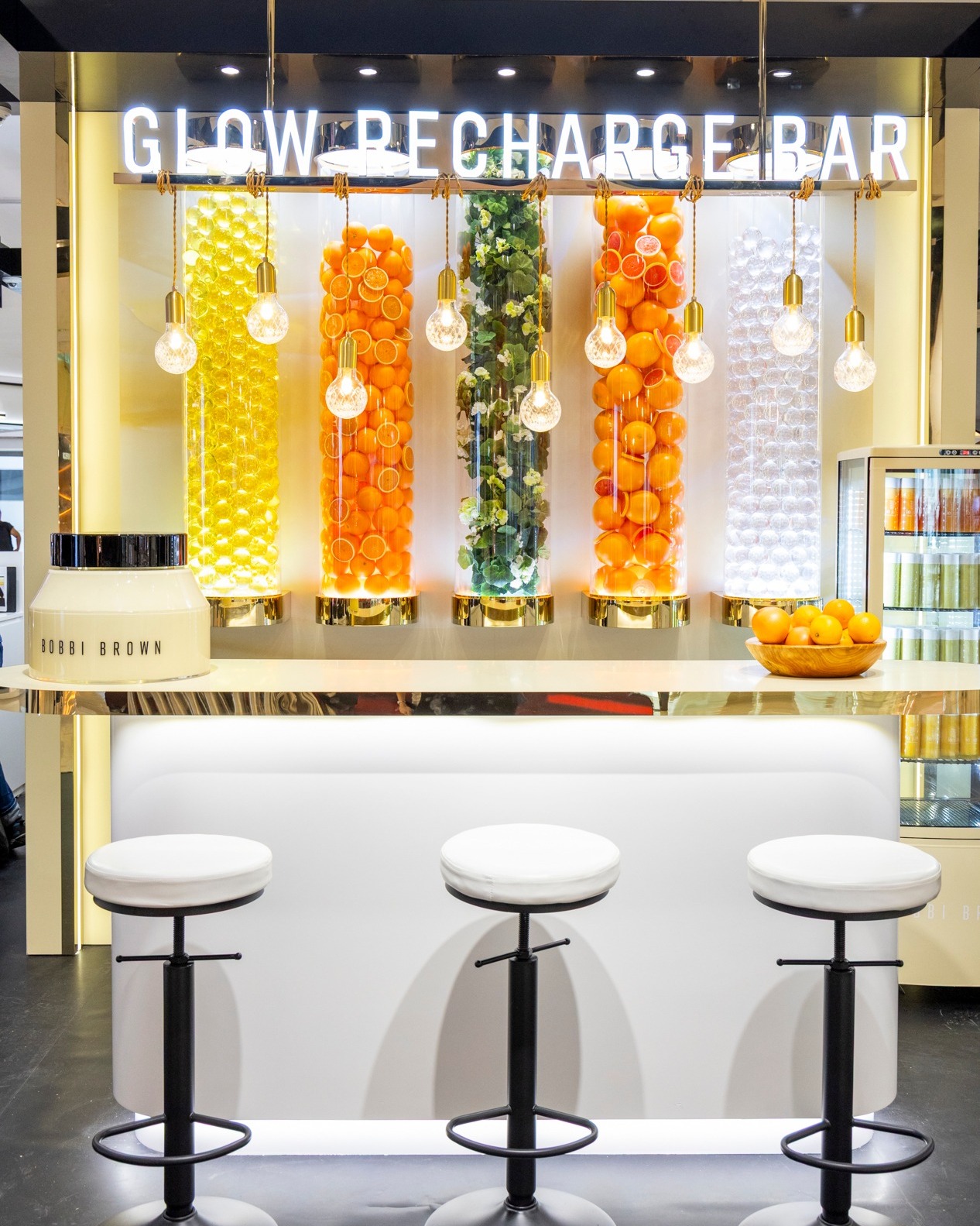Harbour City — Attend the 24HR Vitamin Glow Roadshow for complimentary skin analysis, makeup tips from professionals, and a free trial pack with exclusive event privileges.