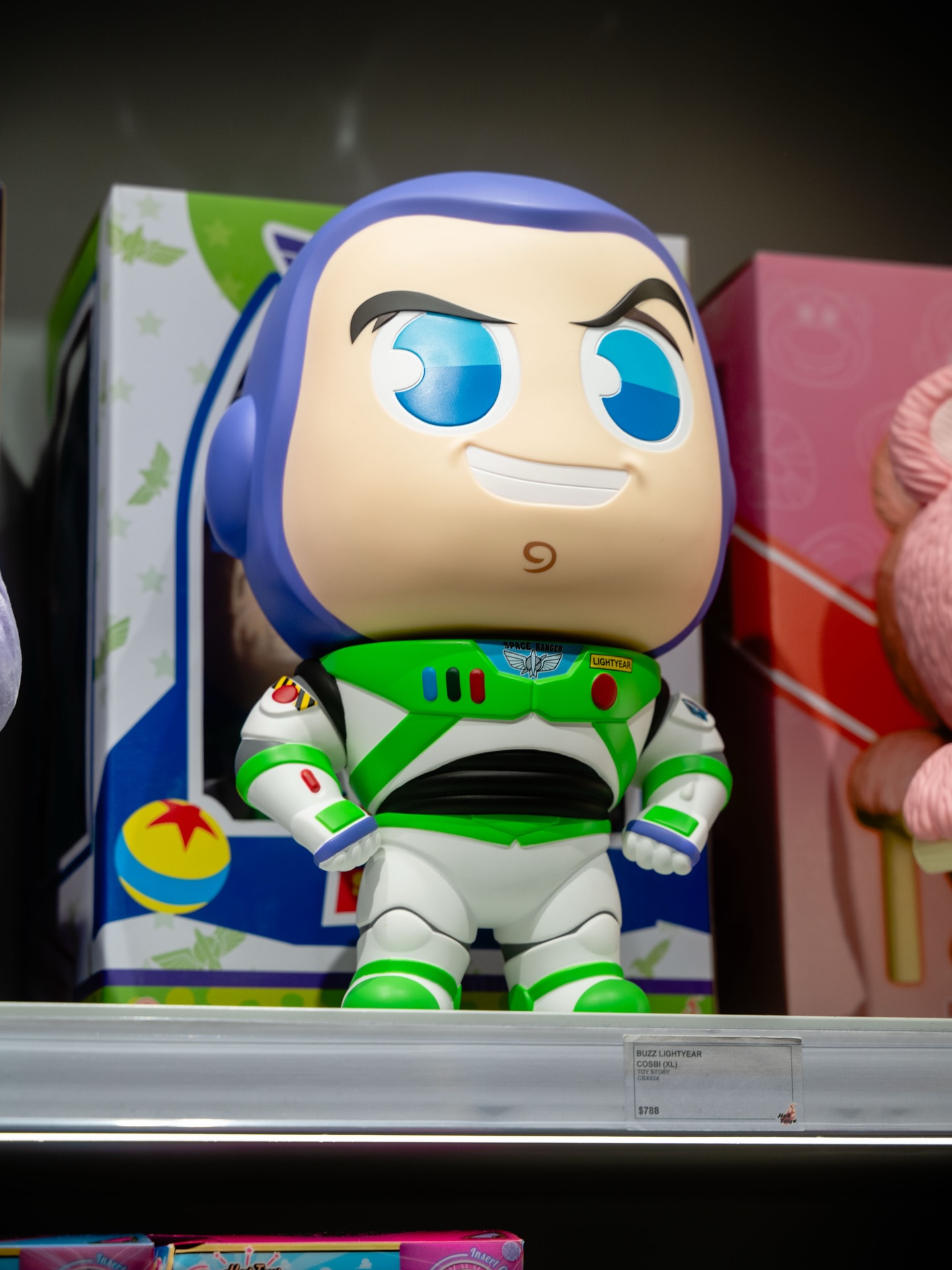 Harbour City — Present your Toy Story 5 Experience Guide at participating merchants to enjoy limited-time shopping privileges and exclusive discounts.