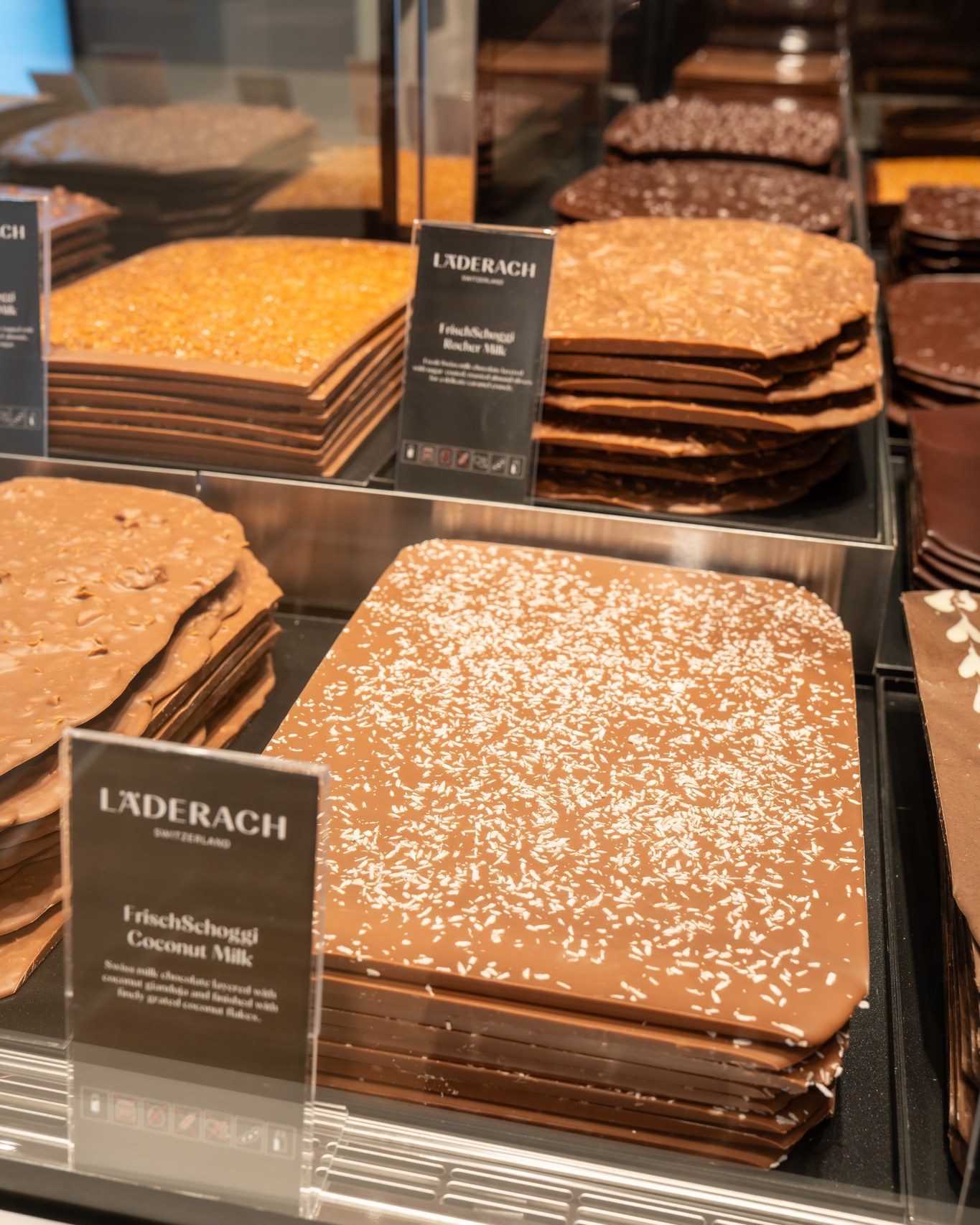 apm — Spend HK$800 at apm Läderach to receive a complimentary 4-piece handmade chocolate gift box. Valid until July 20.
