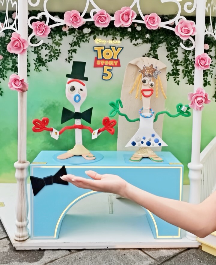 Harbour City — Get a game card, Foldable Eco Tote Blind Box, and Toy Story 5 Experience Guide Stamp Rally Booklet for HK$140. Collect stamps to redeem exclusive selfie mirror blind box.