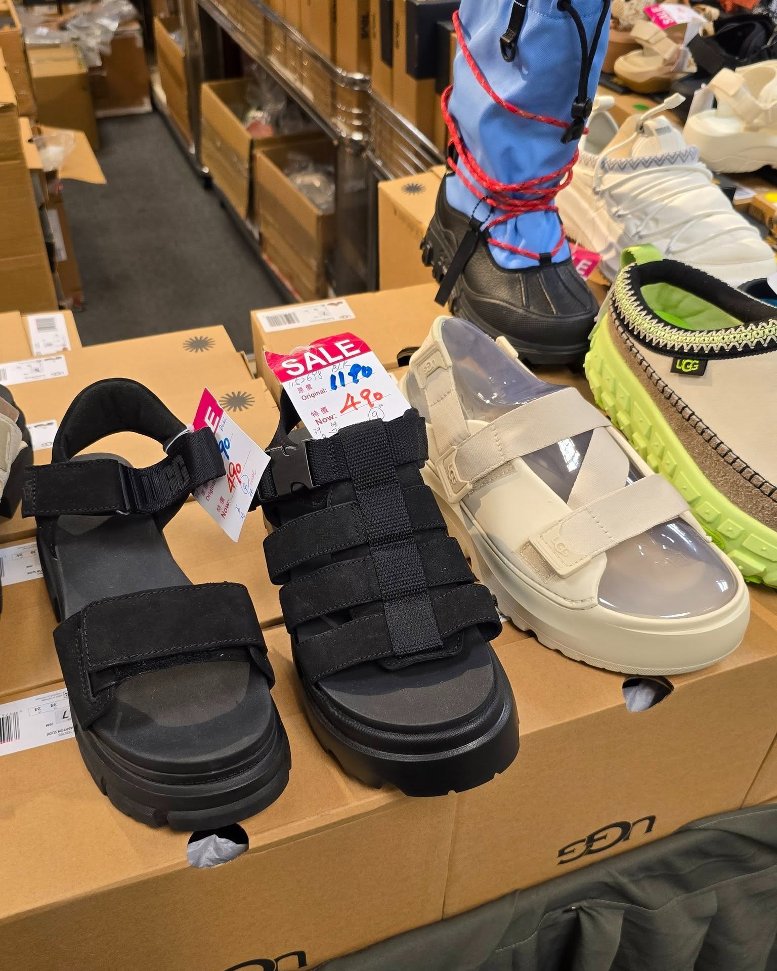 Harbour City Bazaar — Spend HK$500 on branded shoes (Crocs, Teva, Rockport, UGG) and get HK$50 off.
