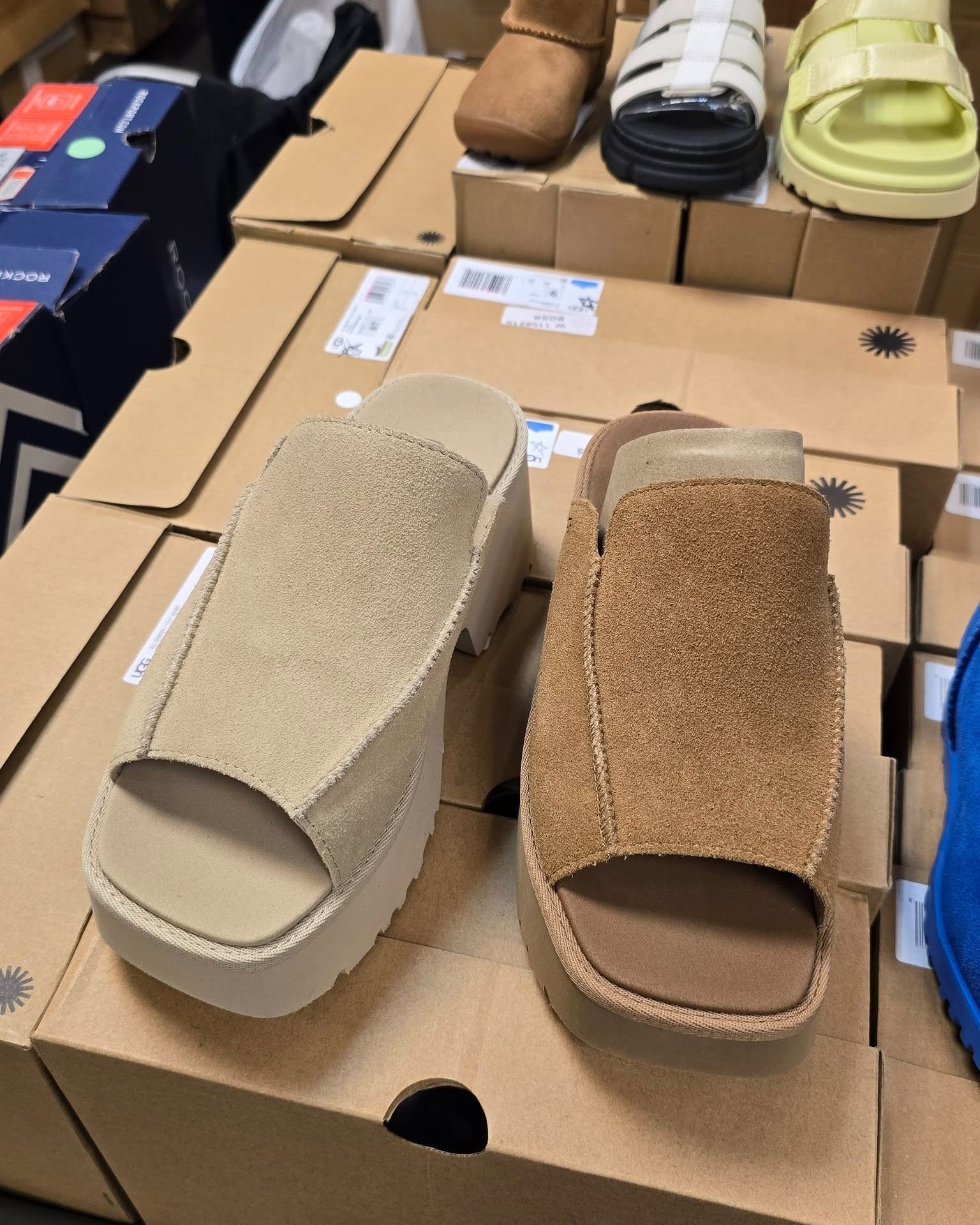 Harbour City Bazaar — Spend HK$500 on branded shoes (Crocs, Teva, Rockport, UGG) and get HK$50 off.
