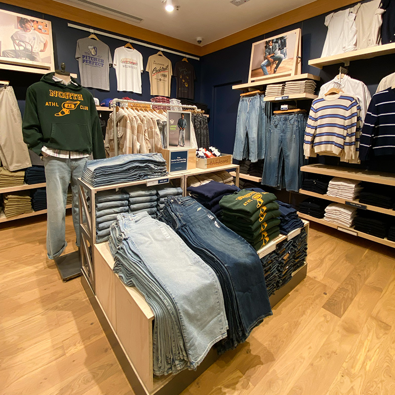 American Eagle Outfitters — Spend HK$1,200+ to get HK$120 off plus limited-edition tote bag for first 50 customers.