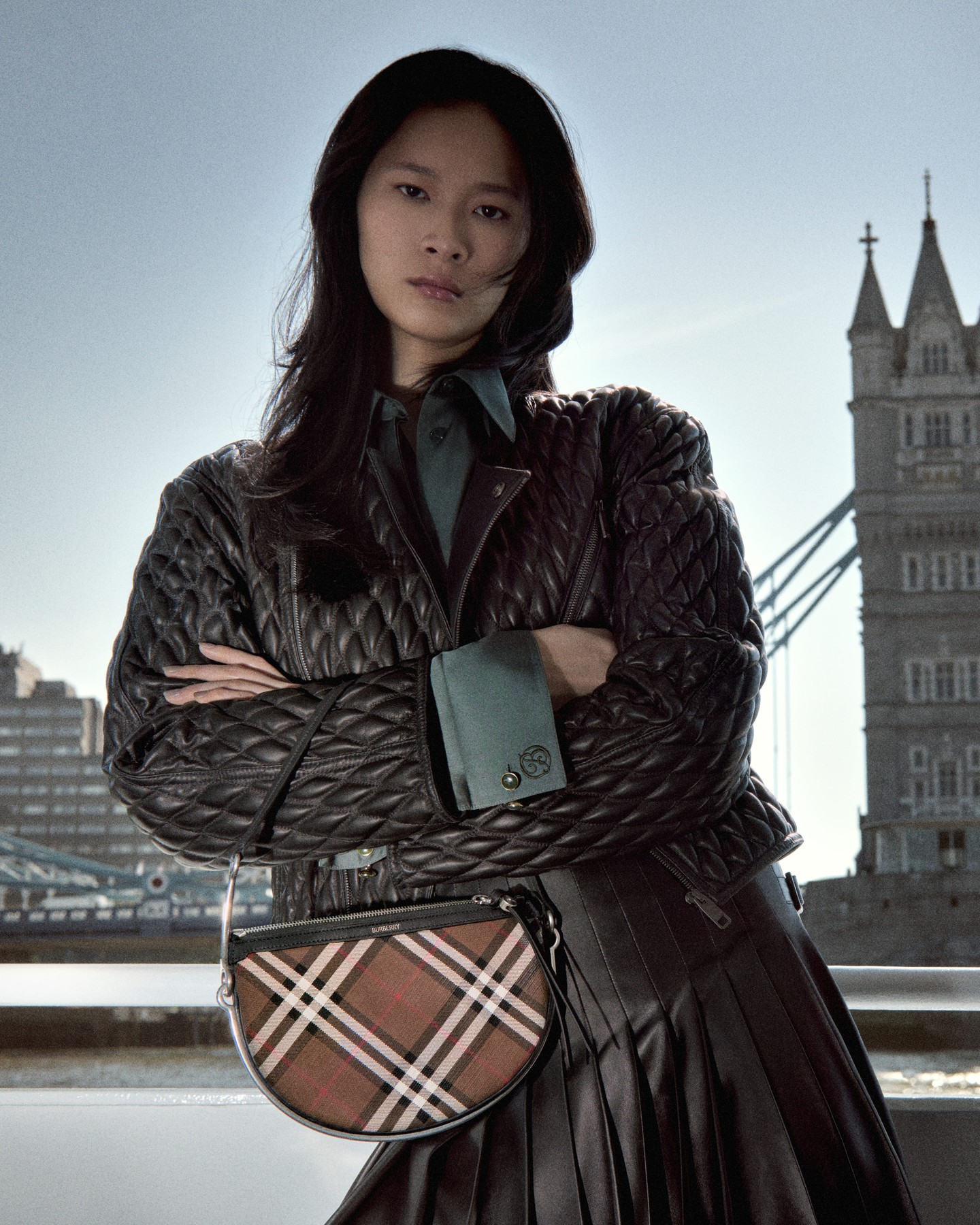 Burberry members unlock exclusive rewards worth up to HK$2,800 with designated same-day electronic spending.