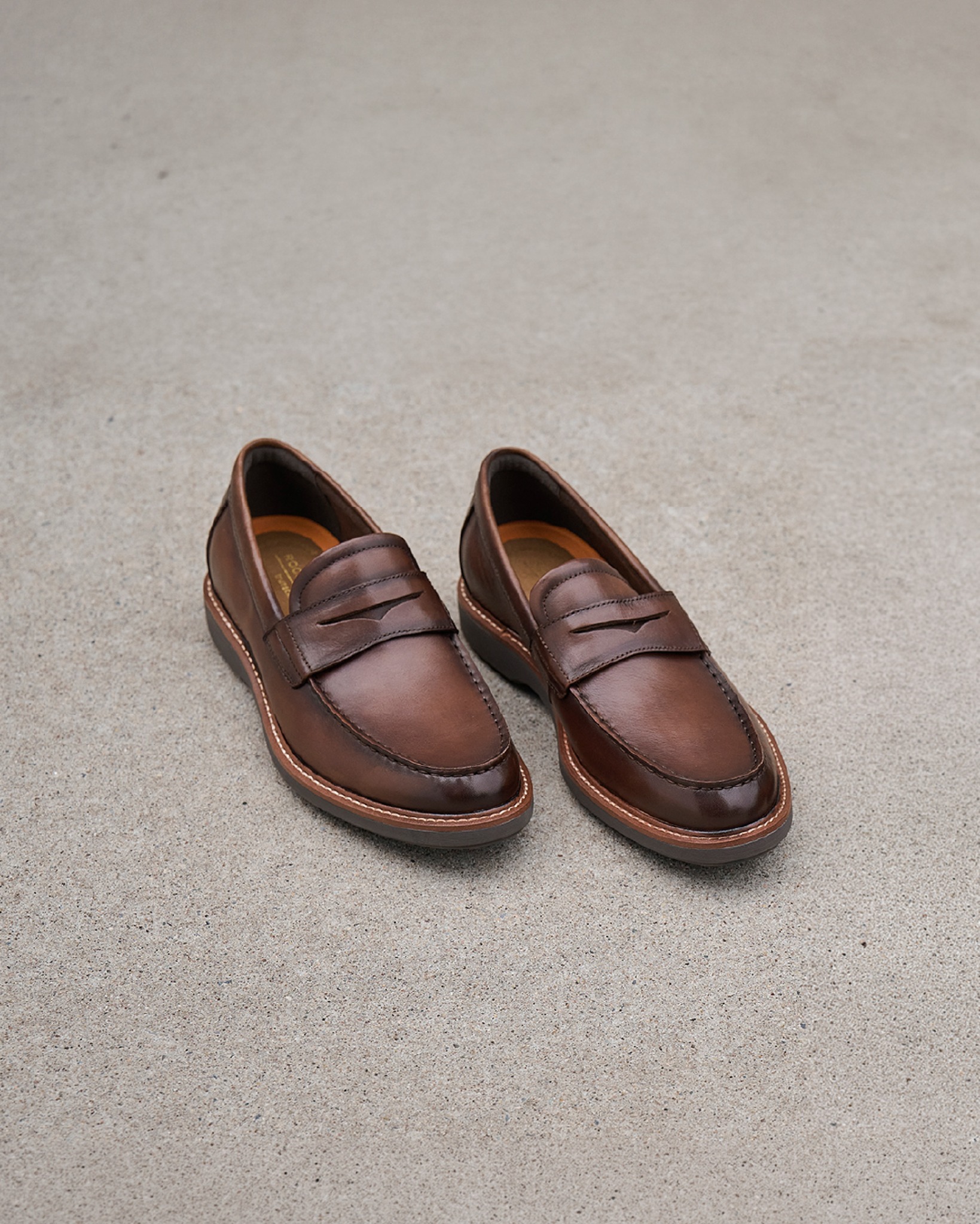 citygate outlets — Spend HK$1,200 get HK$100 off, or spend HK$1,800 get HK$200 off on eligible footwear purchases.