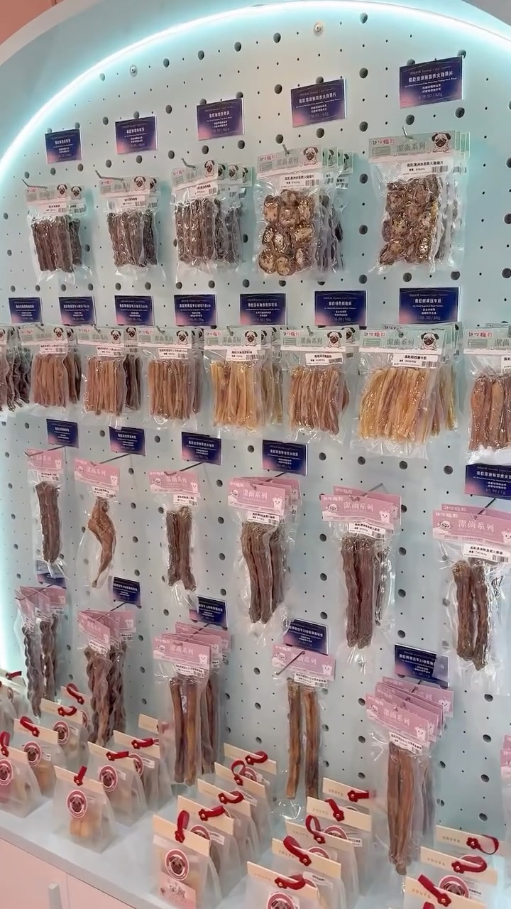 新店開幕優惠：凍乾食品統一$2/g任夾，消費滿$580送開張禮物包1份，滿$880送人氣迷你包2包。