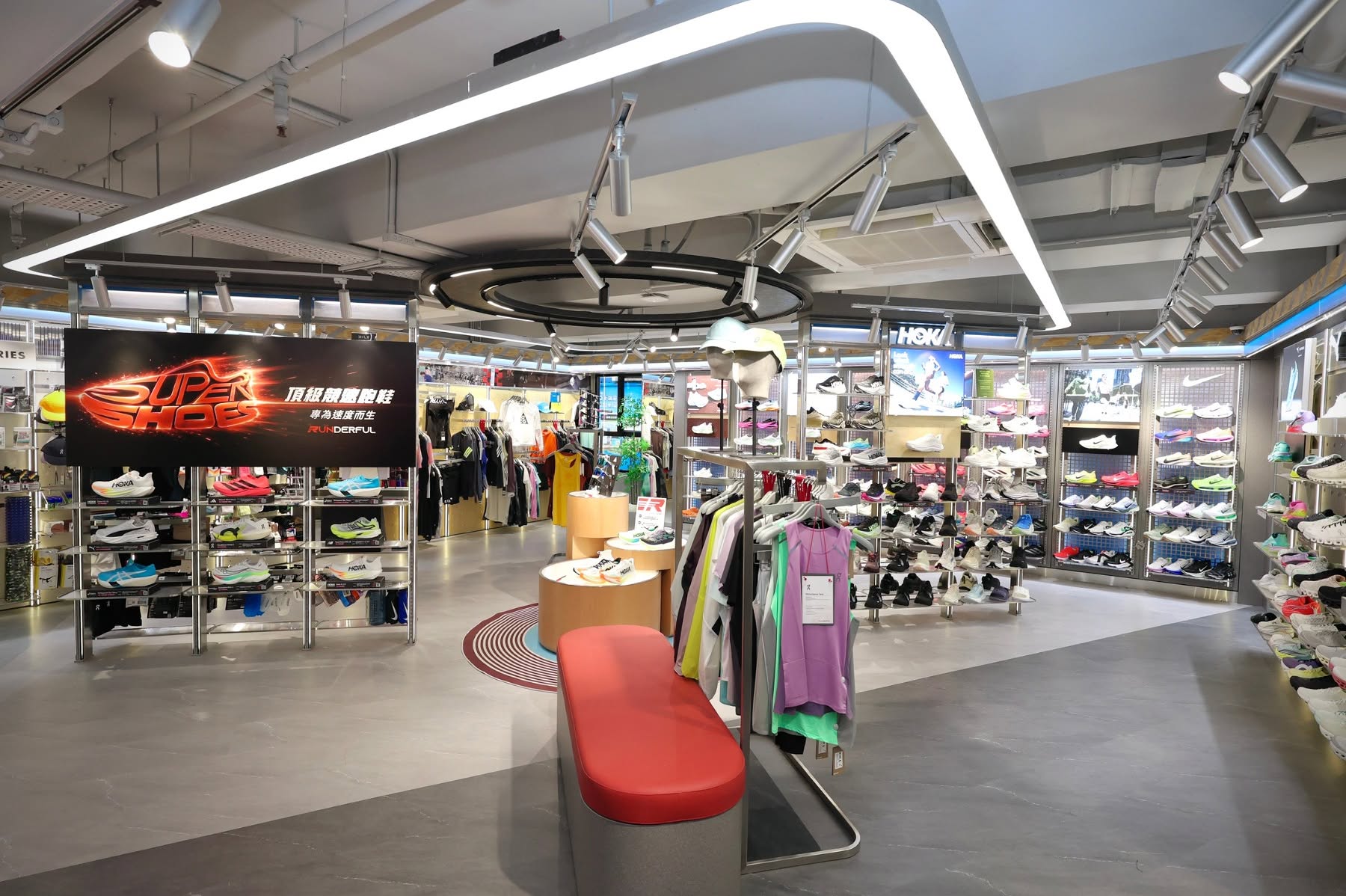 Sports House — Spend HK$800 get free shoe rental voucher; spend HK$1,200 + buy 2 items get exclusive white shoe bag.