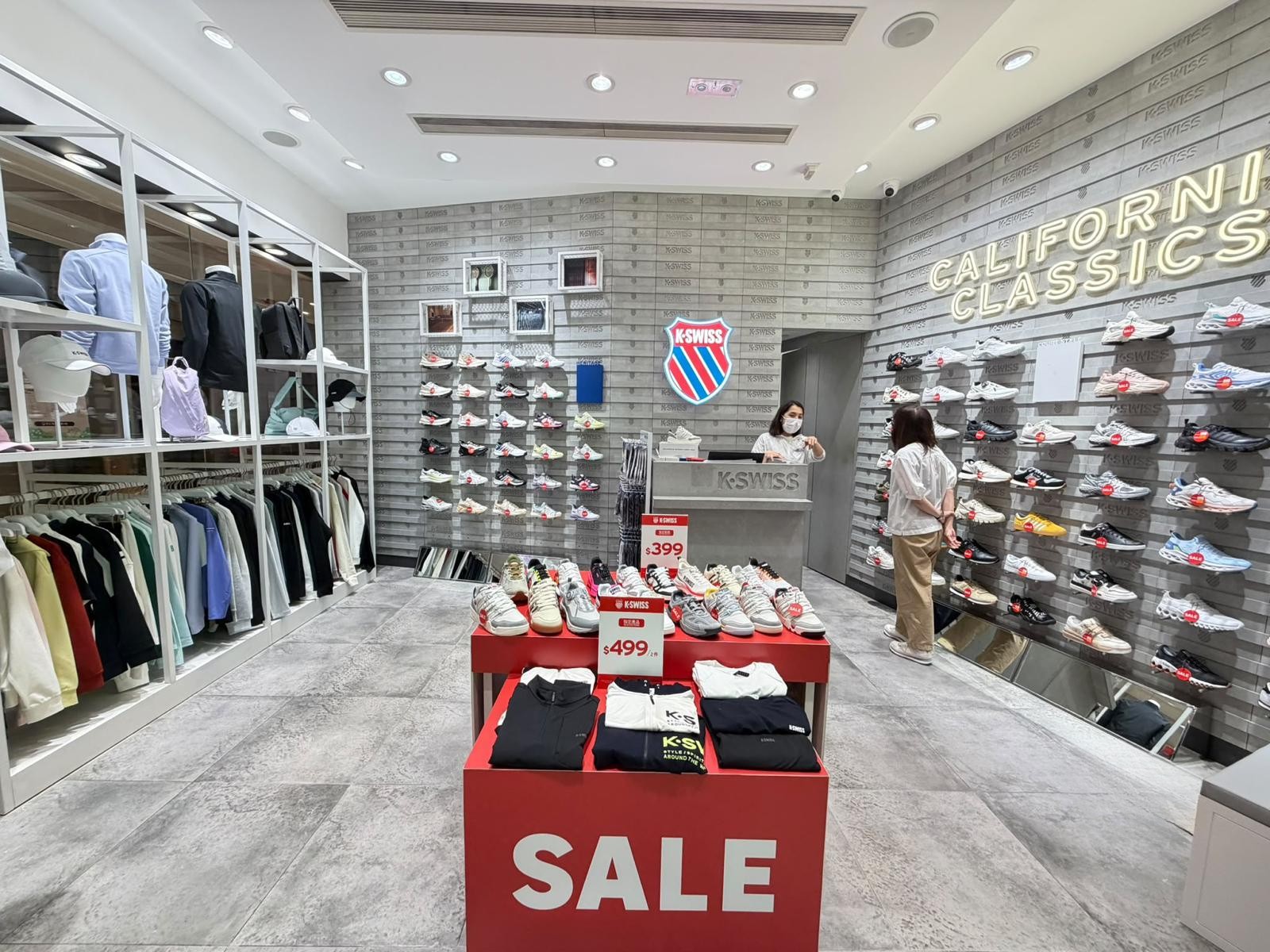 K-Swiss新店開業優惠：精選鞋款HK$399起，指定產品HK$499/2件，指定貨品低至3折（70%折扣）。