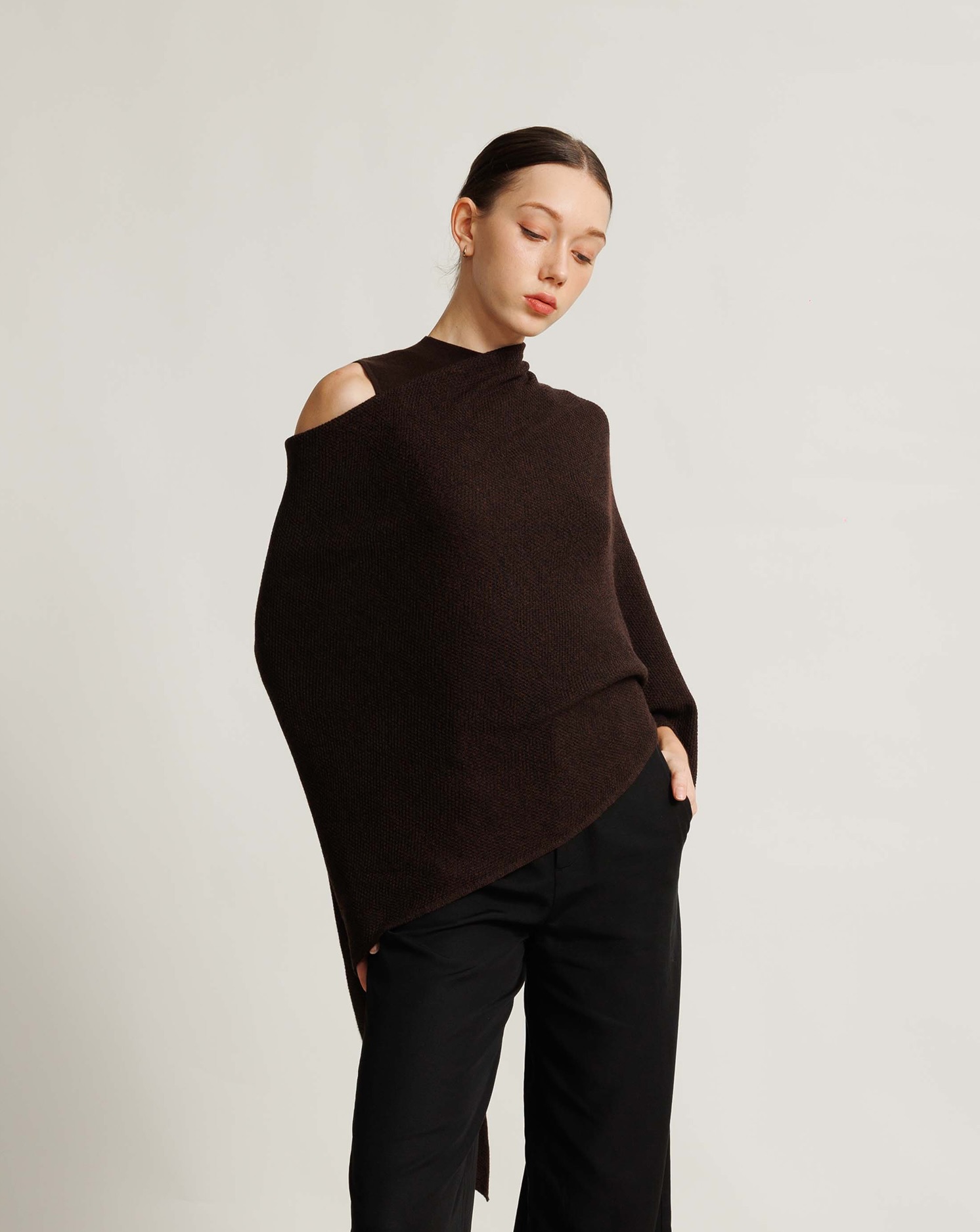 10% off all autumn knits at PMQ store this Saturday, plus complimentary drinks and door gifts.