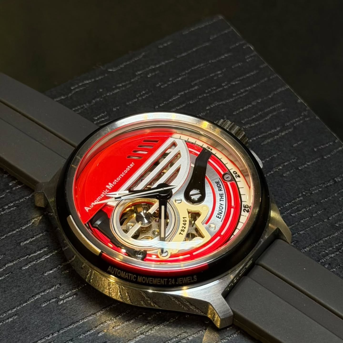 auto shop — Limited-time autumn offer: Automatic Motorscooter watch at HK$2,980 from Oct 9 to Nov 15.
