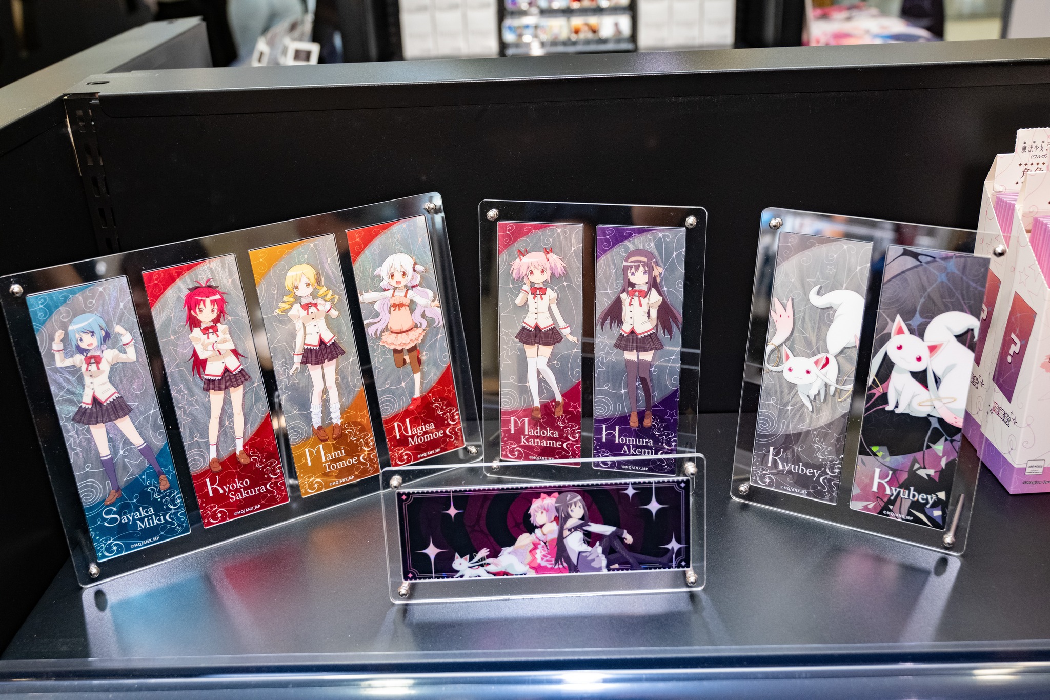 lcxhk — 9% off with movie ticket stub; free acrylic stand with HK$500 spend.