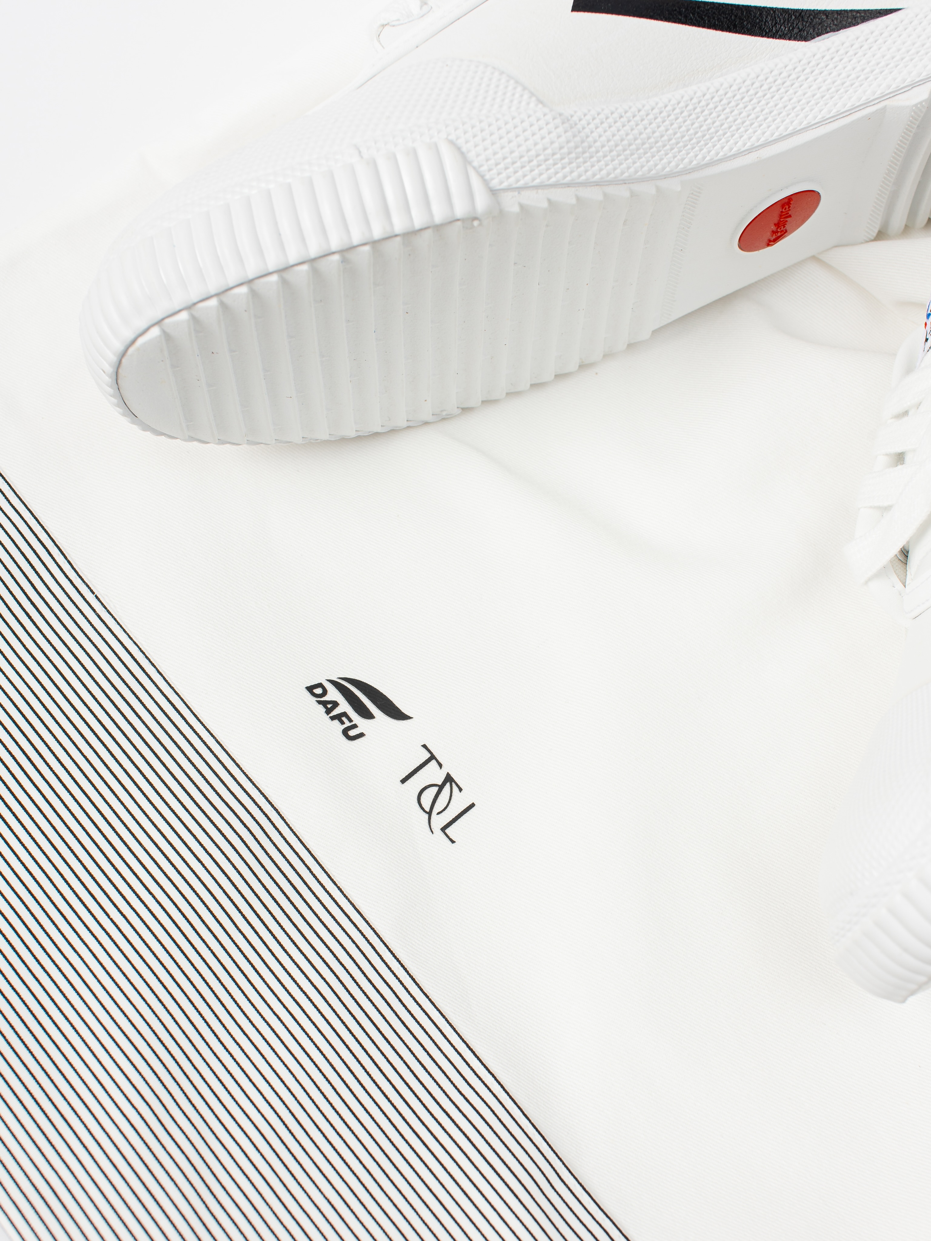dafu — Get a limited edition sustainable shoe bag free with DAFU PLUS purchase (HK$899+), or add it for HK$45 with other DAFU styles.