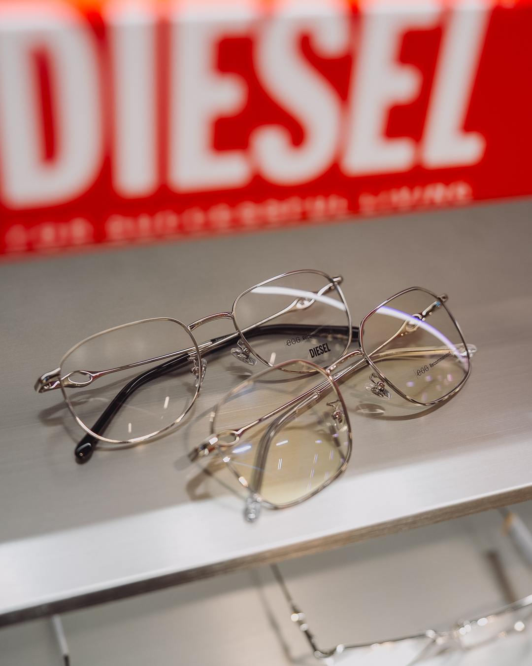 egg — Buy DIESEL eyewear and receive a complimentary gift (while stocks last).